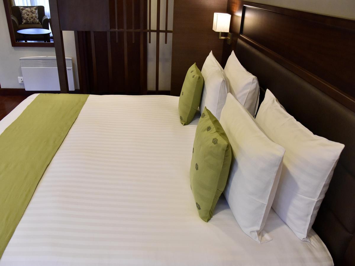 Cityhotel, ทิมพู ภายนอก รูปภาพ